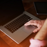 【Mac】Spotlightを簡単に呼び出し、通貨変換や計算を行う方法