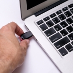 【Mac】外付けハードディスクやUSBメモリを安全に取り出す方法
