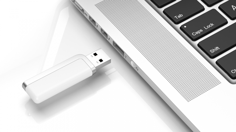 【Mac】USBメモリのデータを削除しても空き容量が増えない場合の対処法
