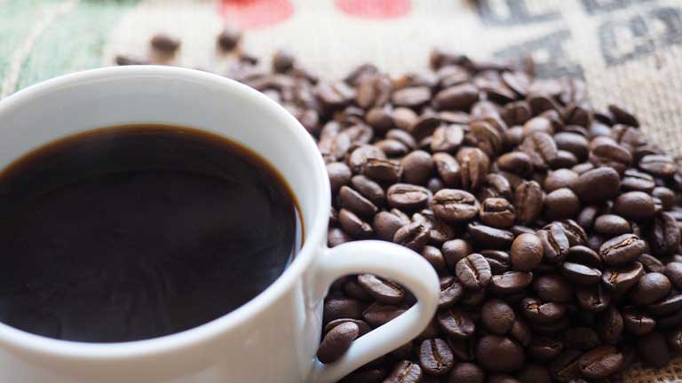 目覚めの一杯は危険？！朝コーヒーが身体に及ぼす５つの悪影響
