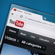 YouTubeでお気に入りの動画を集めて連続再生する方法